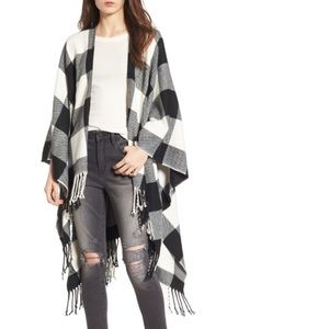 NWT BEAUTIFUL Buffalo check Ruana/poncho
